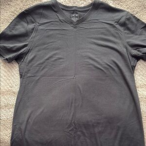 Men's dark gray T-shirt